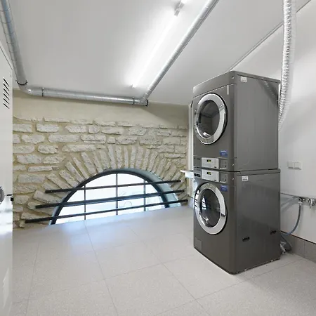 Apartment Stylish Volta Quarter With Ac