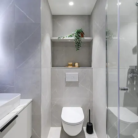 Apartment Stylish Volta Quarter With Ac *