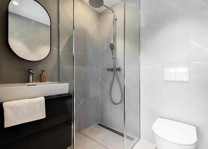 Stylish Volta Quarter With Ac *