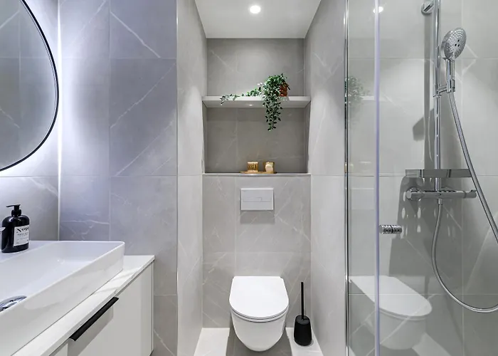 Apartment Stylish Volta Quarter With Ac *