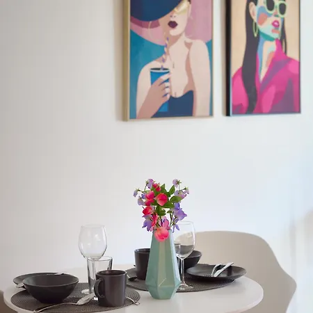 Stylish Volta Quarter With Ac Apartament