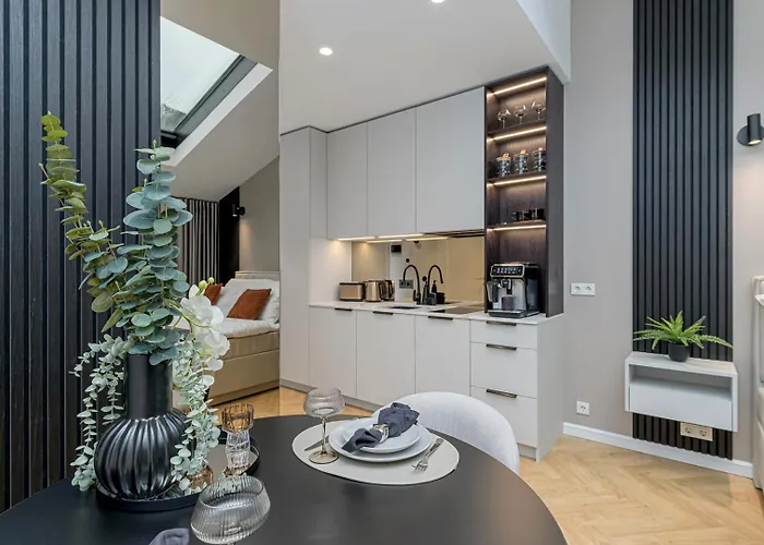 Stylish Volta Quarter With Ac Korter